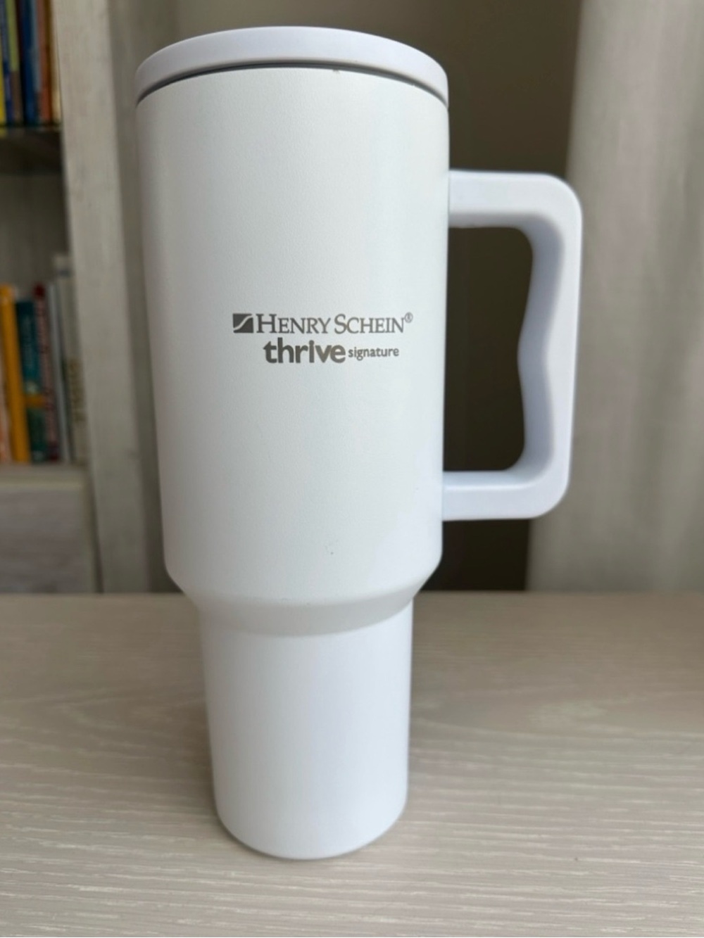 Thrive White Insulated Travel Mug with Handle 40oz